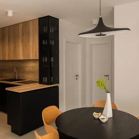 Magna Luxury דירה מורטר