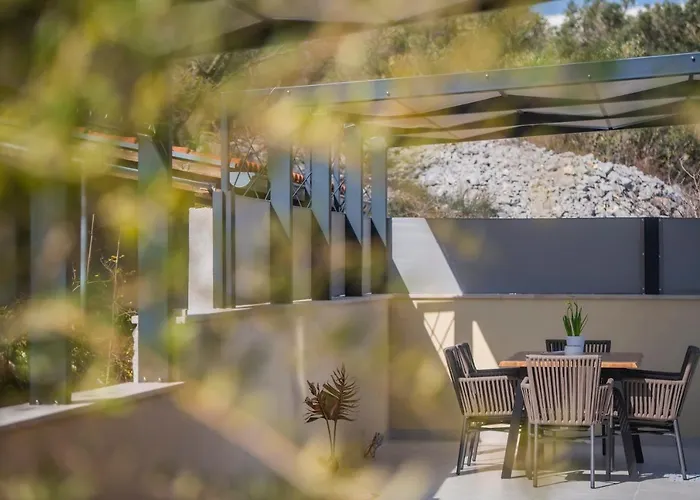 Magna Luxury مورتير